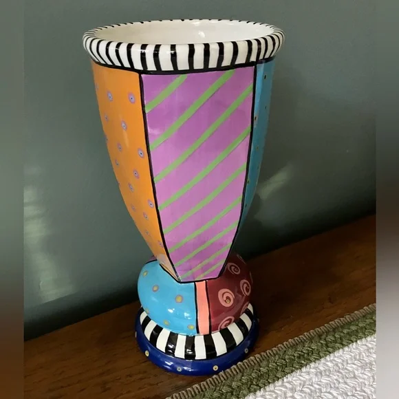 Prospero Vase (HAND PAINTED) - Picture 1 of 11